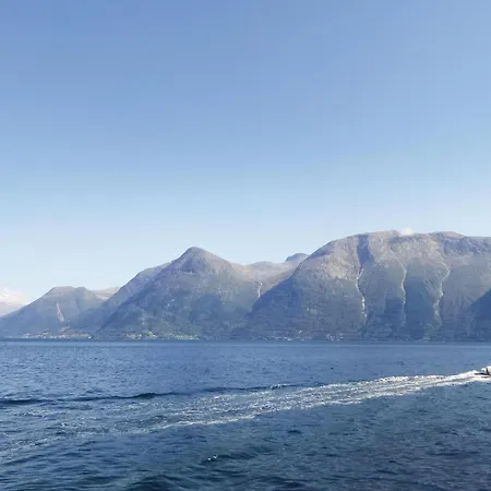 Holiday Raaen Hytteutleige V * Utne