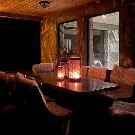 Holiday Raaen Hytteutleige V 펜션 Utne