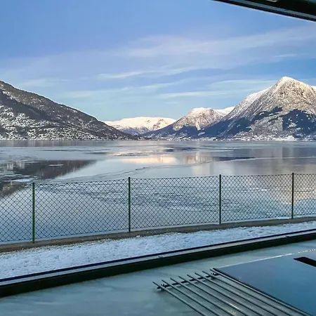 Holiday Raaen Hytteutleige V *