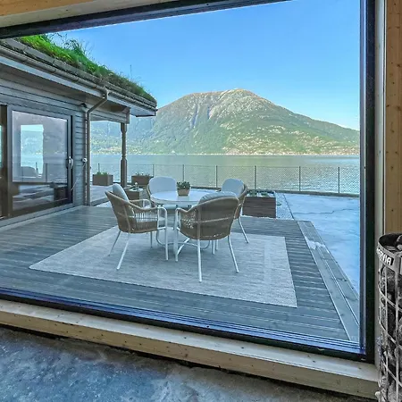 Holiday Raaen Hytteutleige V * Utne